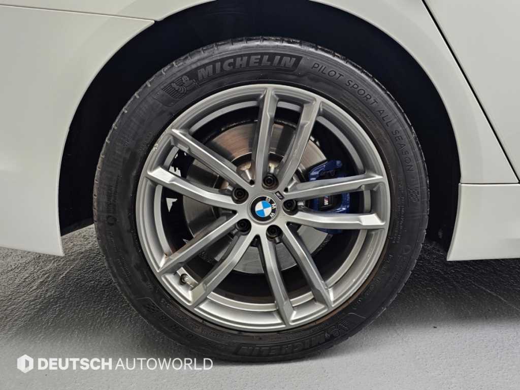 BMW 5-Series — photo 05