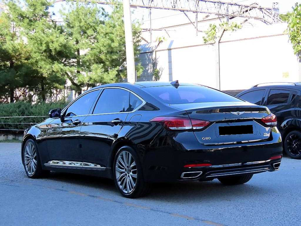 Genesis G80 — photo 03