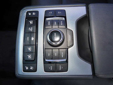 Genesis G80 — photo 16