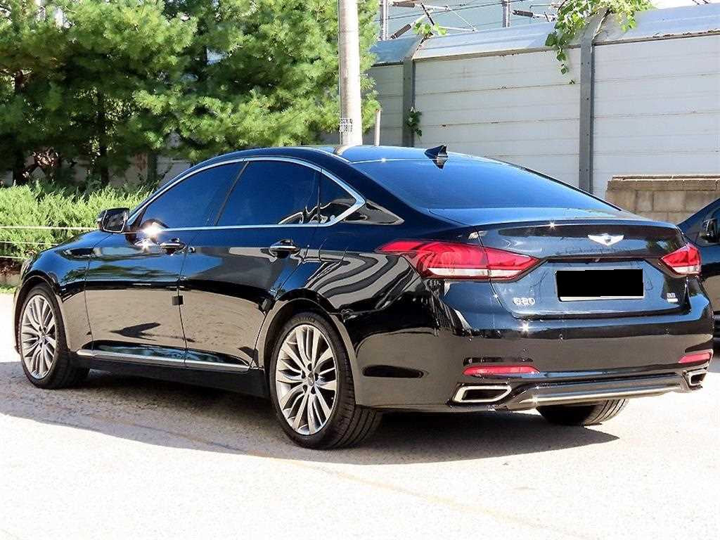 Genesis G80 — photo 03