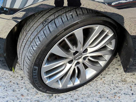 Genesis G80 — photo 20