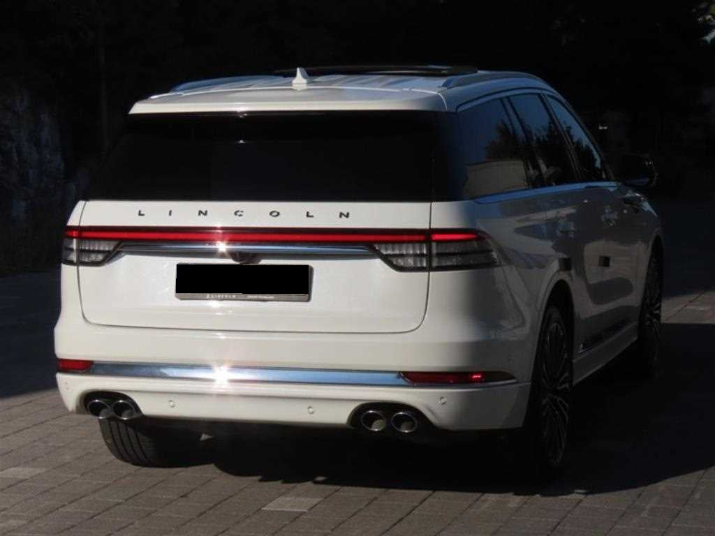 Lincoln Aviator — photo 03
