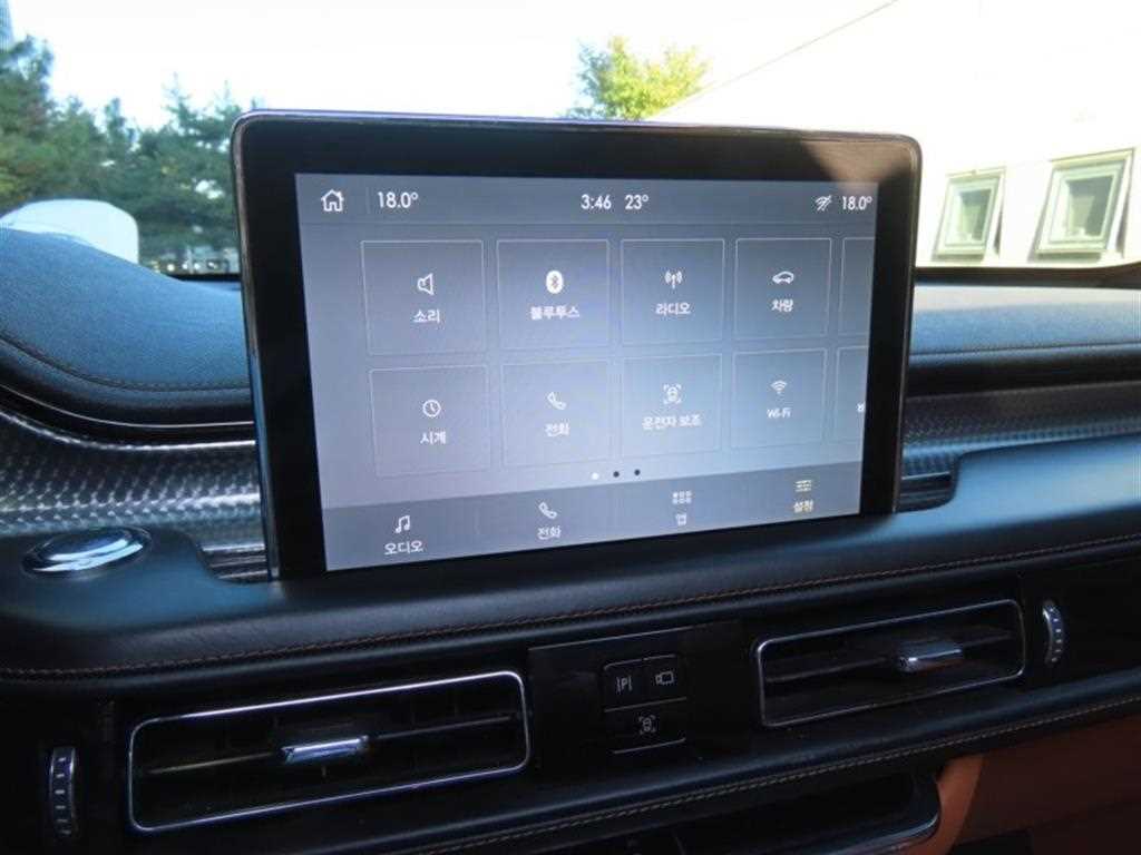 Lincoln Aviator — photo 09