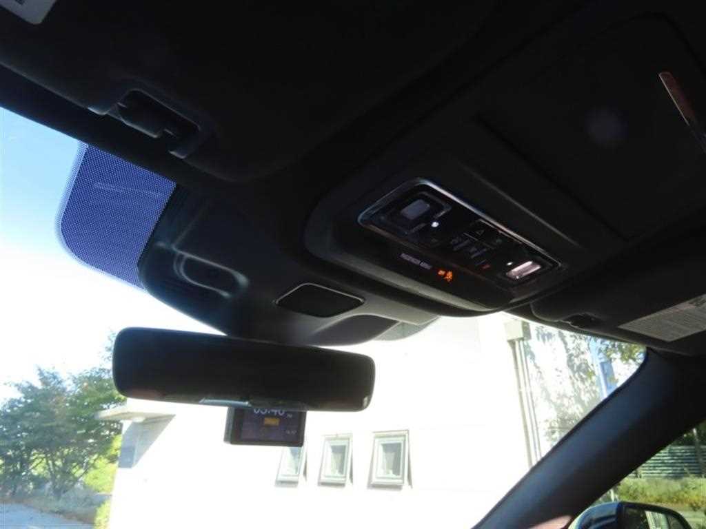 Lincoln Aviator — photo 11