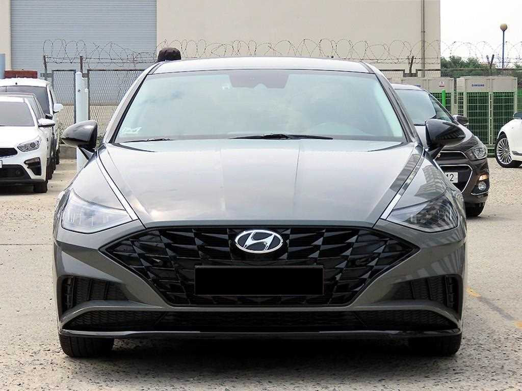 Hyundai Sonata — photo 01