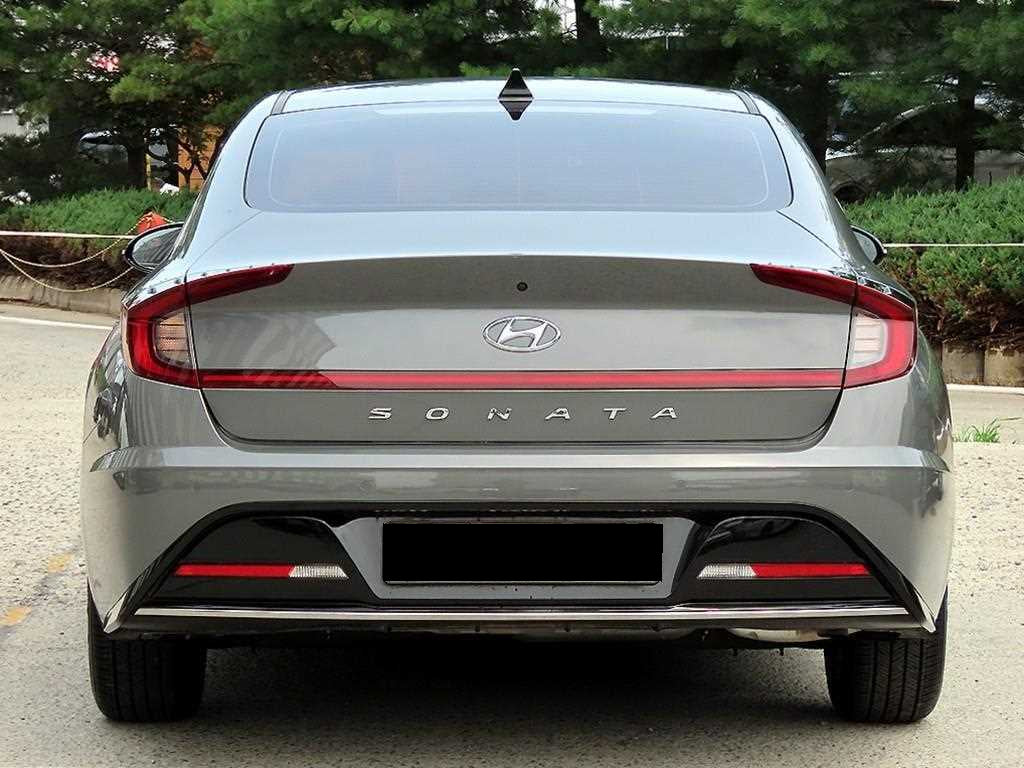 Hyundai Sonata — photo 04