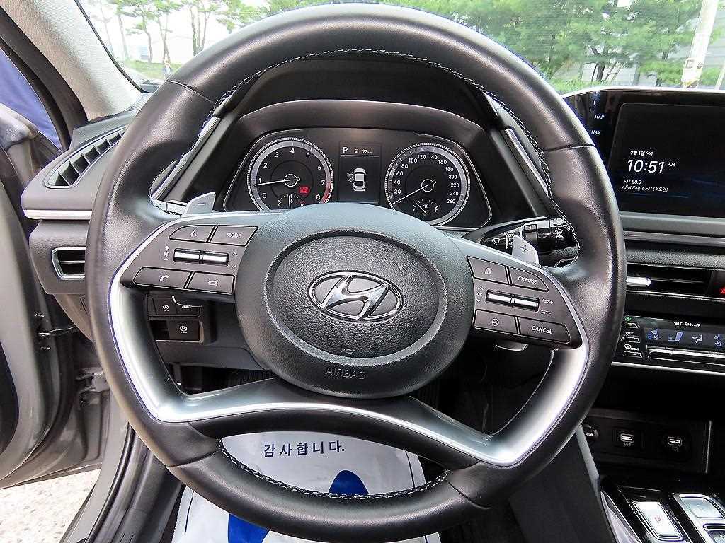 Hyundai Sonata — photo 08