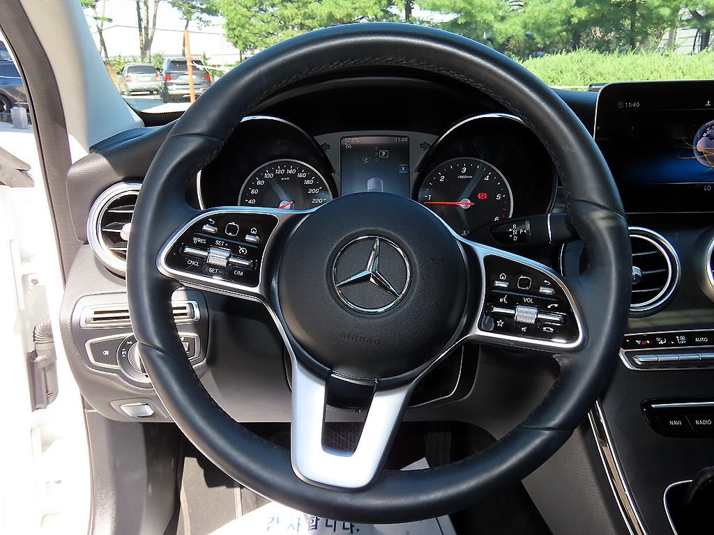 Mercedes-Benz C-Class — photo 08
