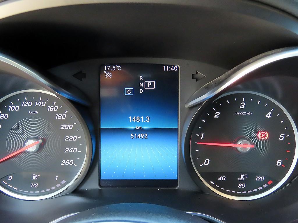 Mercedes-Benz C-Class — photo 09