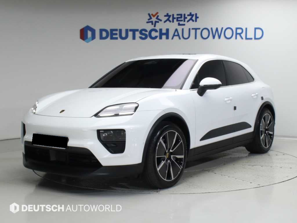 Porsche Macan — photo 01