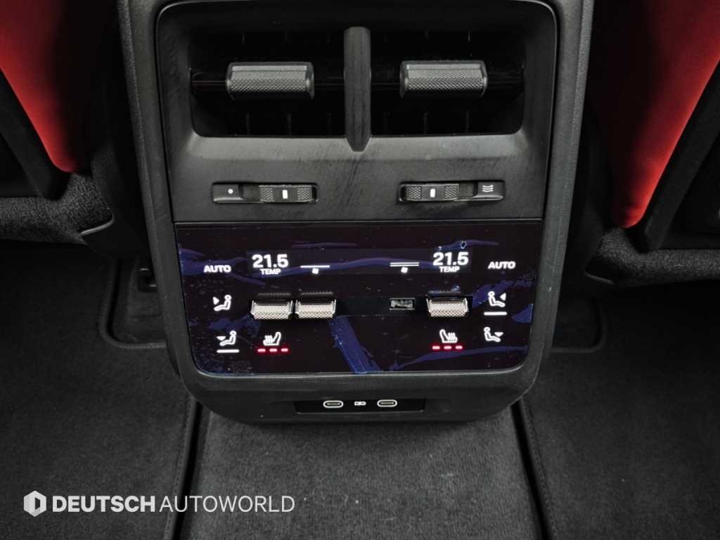 Porsche Macan — photo 16