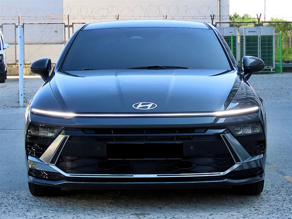 Hyundai Sonata — photo 01