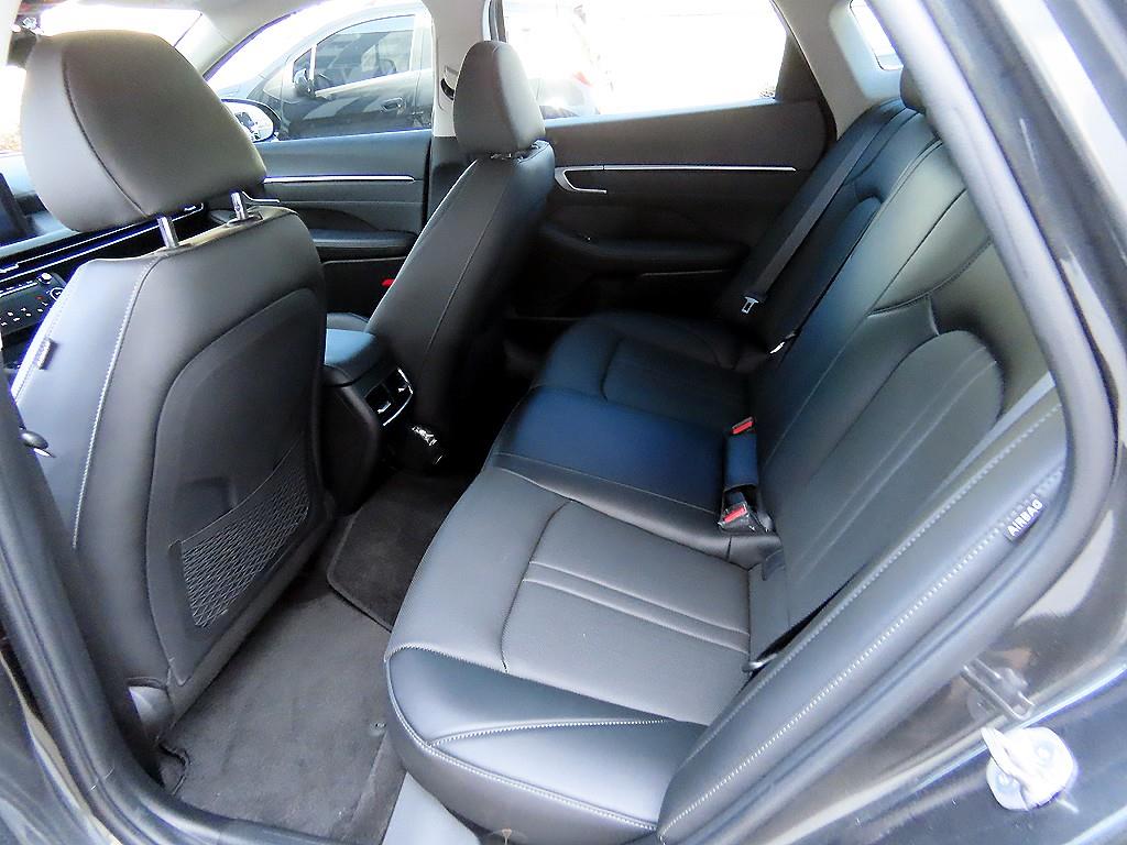 Hyundai Sonata — photo 06