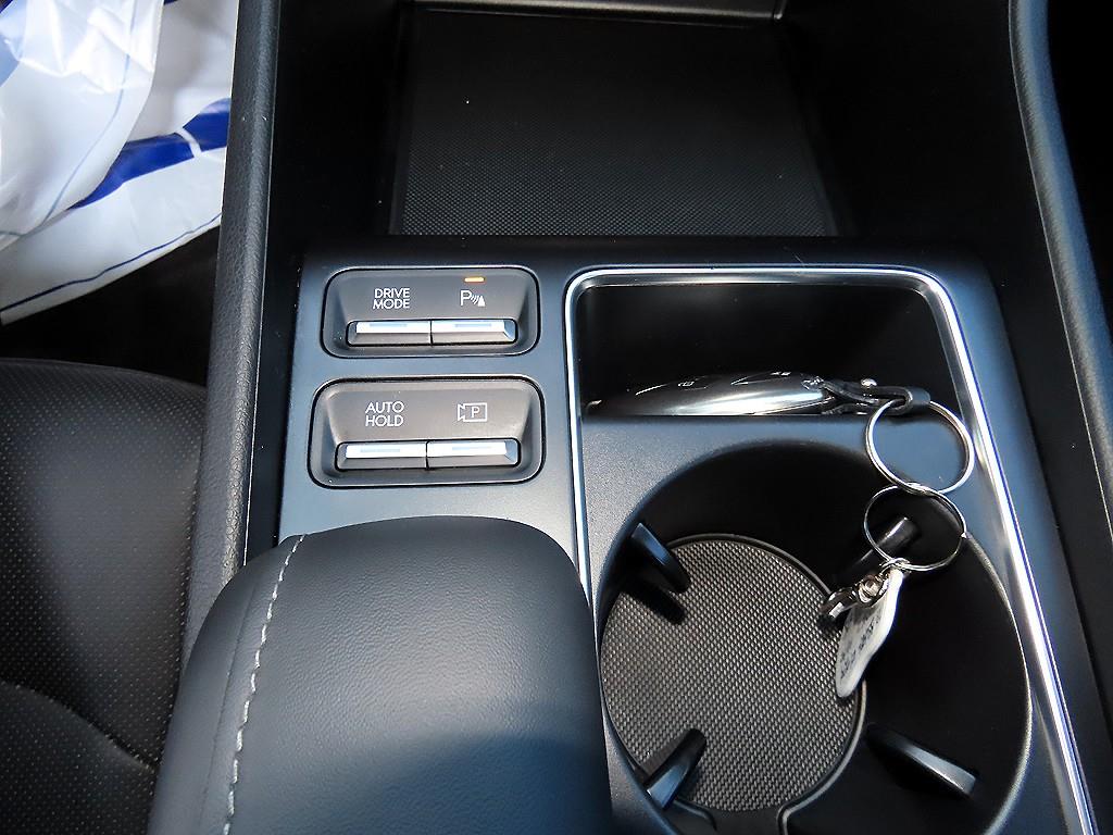 Hyundai Sonata — photo 13