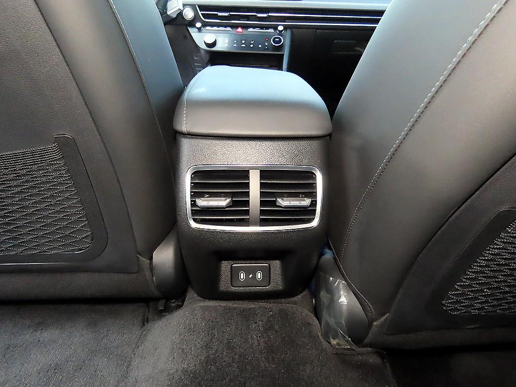 Hyundai Sonata — photo 18