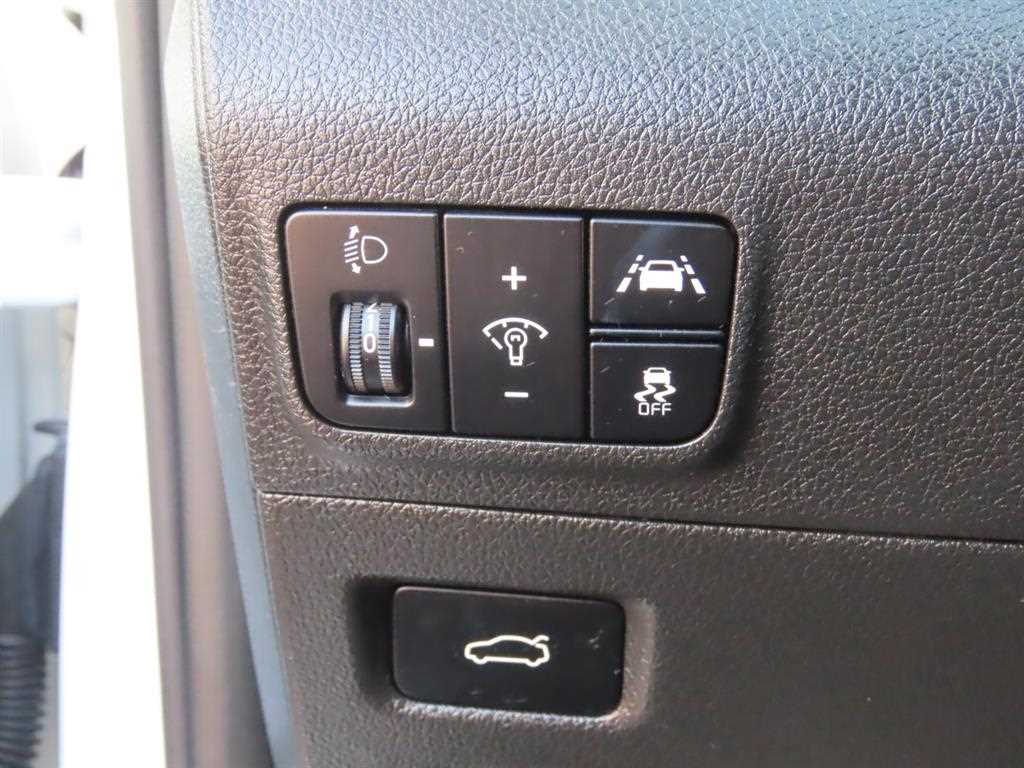 Kia K5 — photo 14