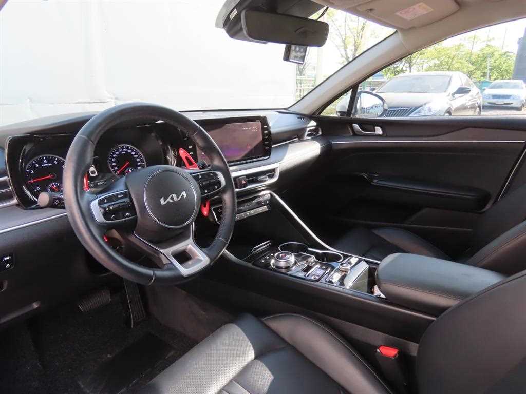 Kia K5 — photo 15