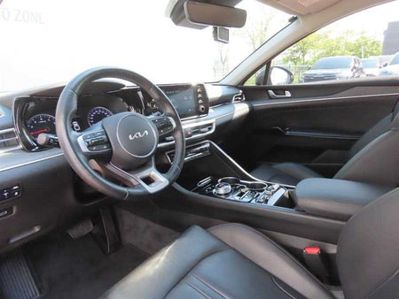 Kia K5 — photo 15
