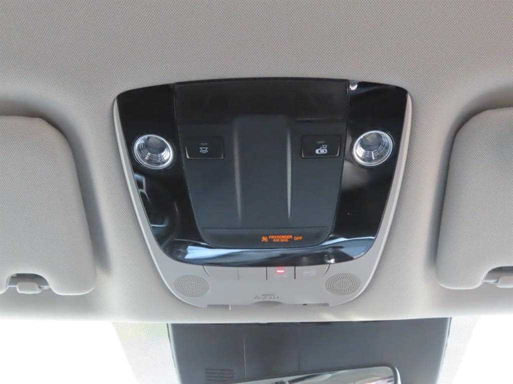 Kia K5 — photo 17