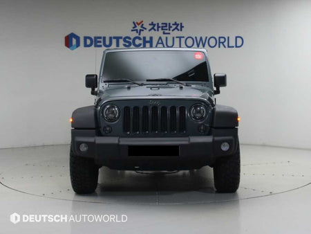Jeep Wrangler — photo 03