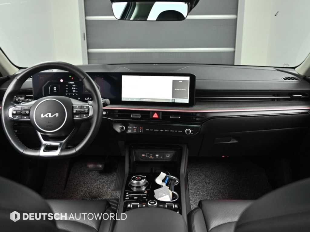 Kia K5 — photo 07