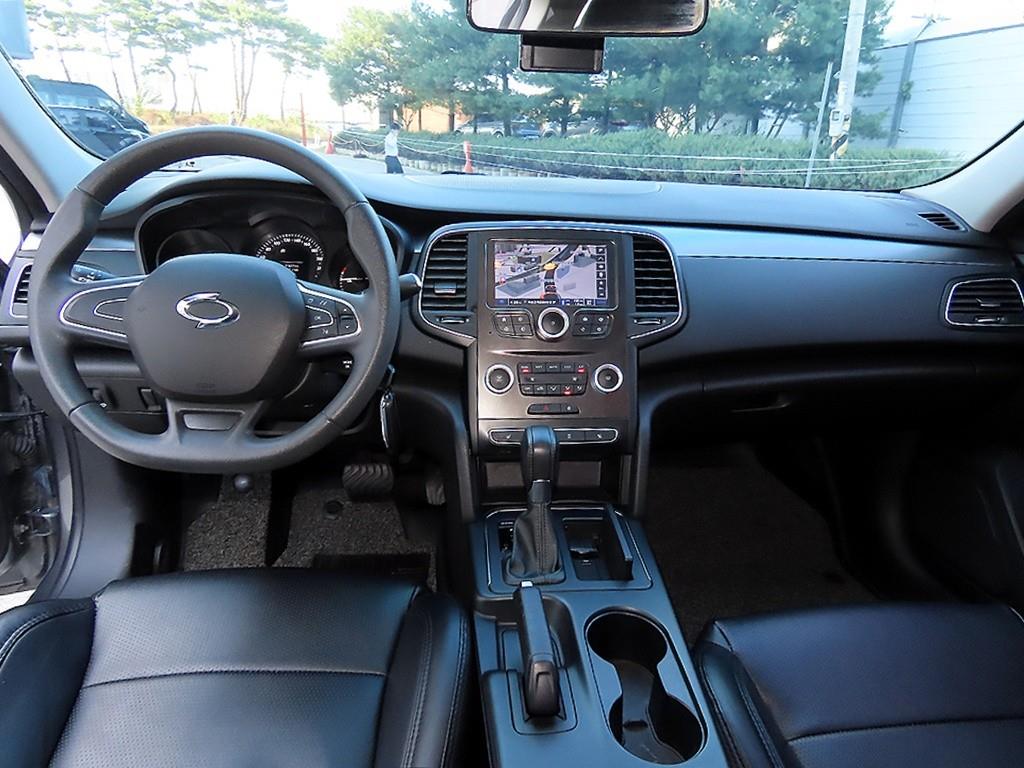 RENAULT SM6 — photo 07