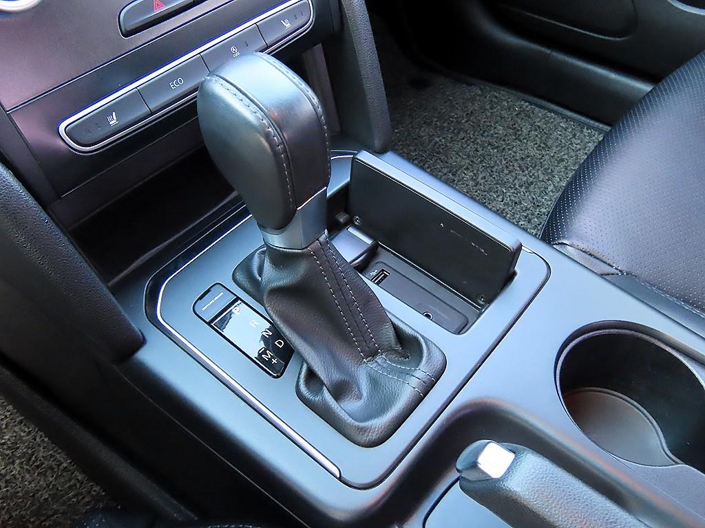 RENAULT SM6 — photo 10