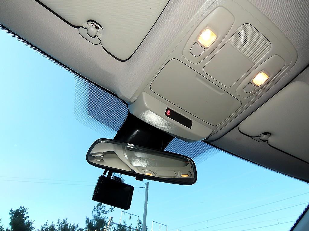 RENAULT SM6 — photo 15