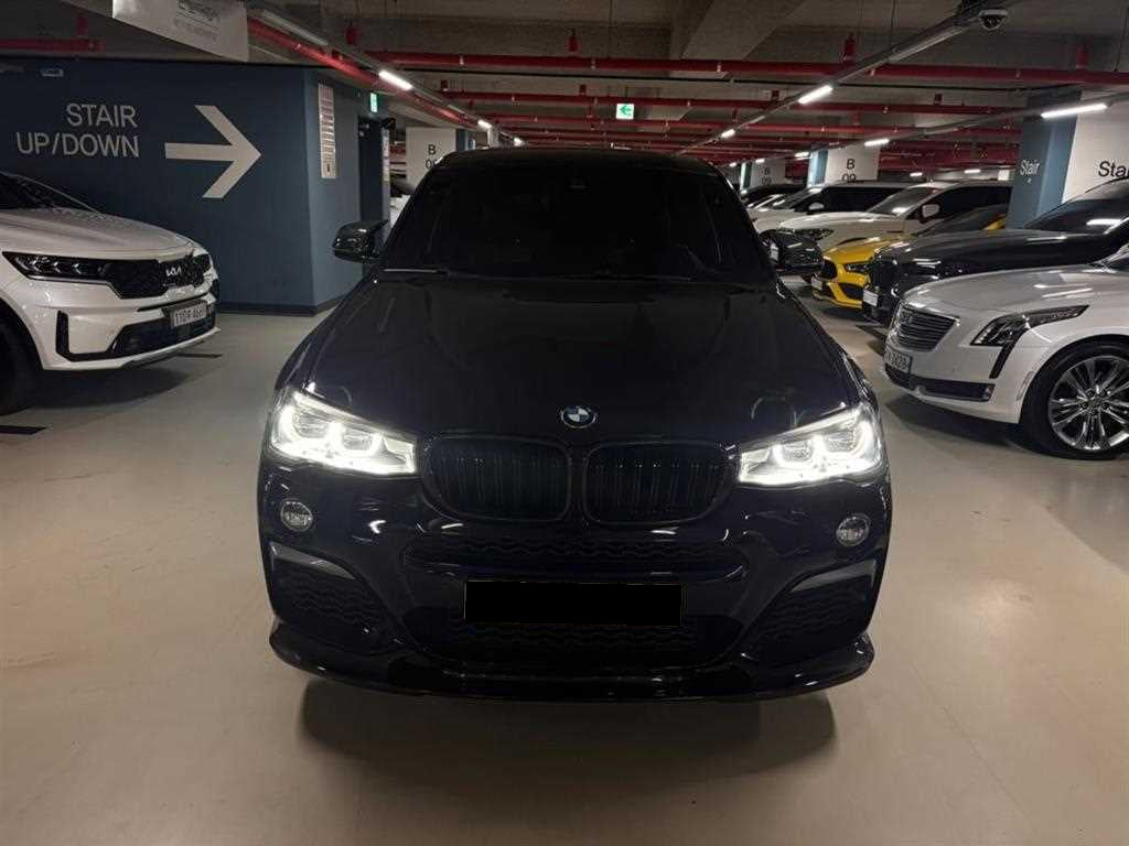 BMW X4 — photo 01