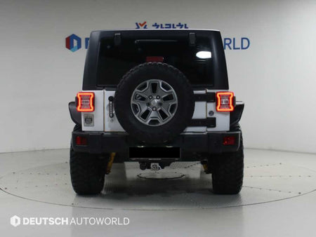 Jeep Wrangler — photo 04