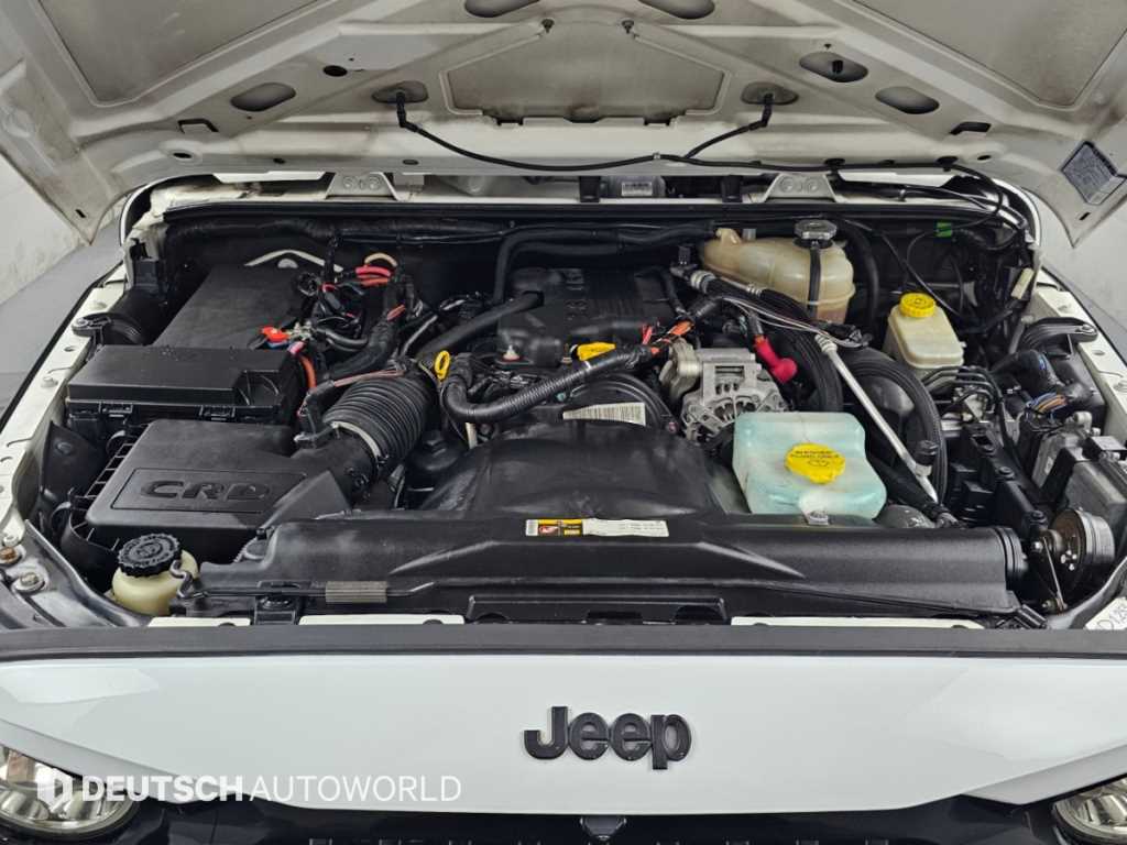 Jeep Wrangler — photo 06