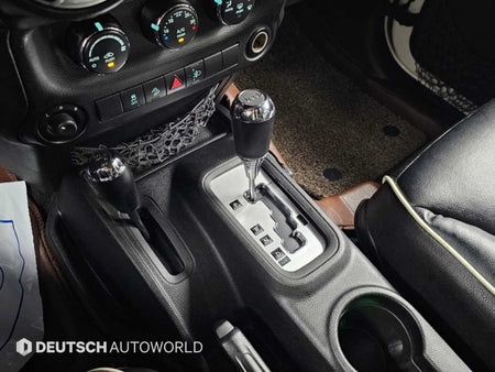 Jeep Wrangler — photo 09