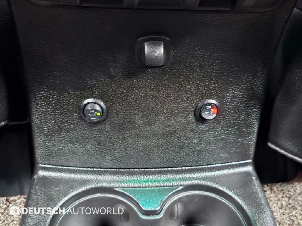 Jeep Wrangler — photo 16