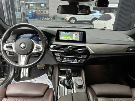 BMW 5-Series — photo 08