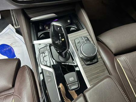 BMW 5-Series — photo 10