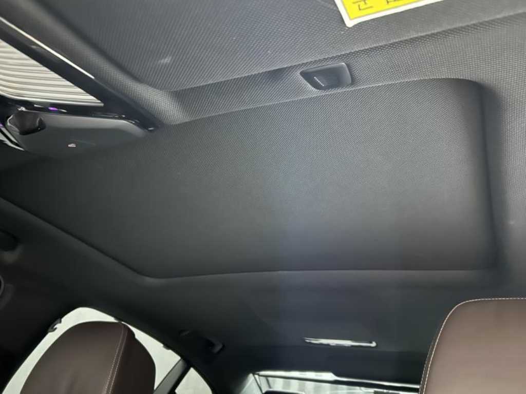 BMW 5-Series — photo 13