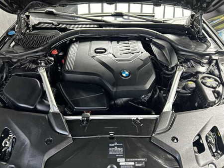 BMW 5-Series — photo 19
