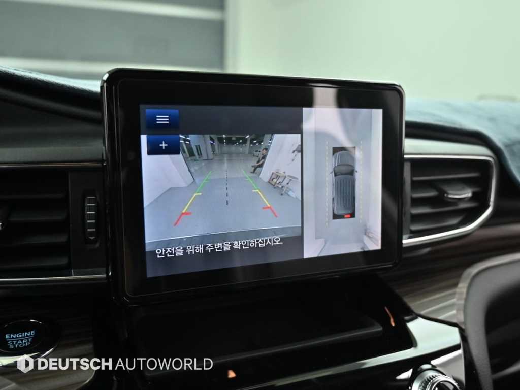 Ford Explorer — photo 15