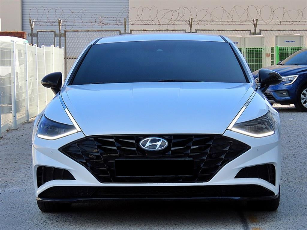 Hyundai Sonata — photo 01