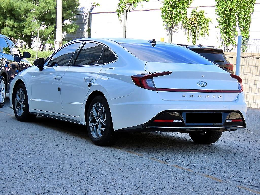 Hyundai Sonata — photo 03