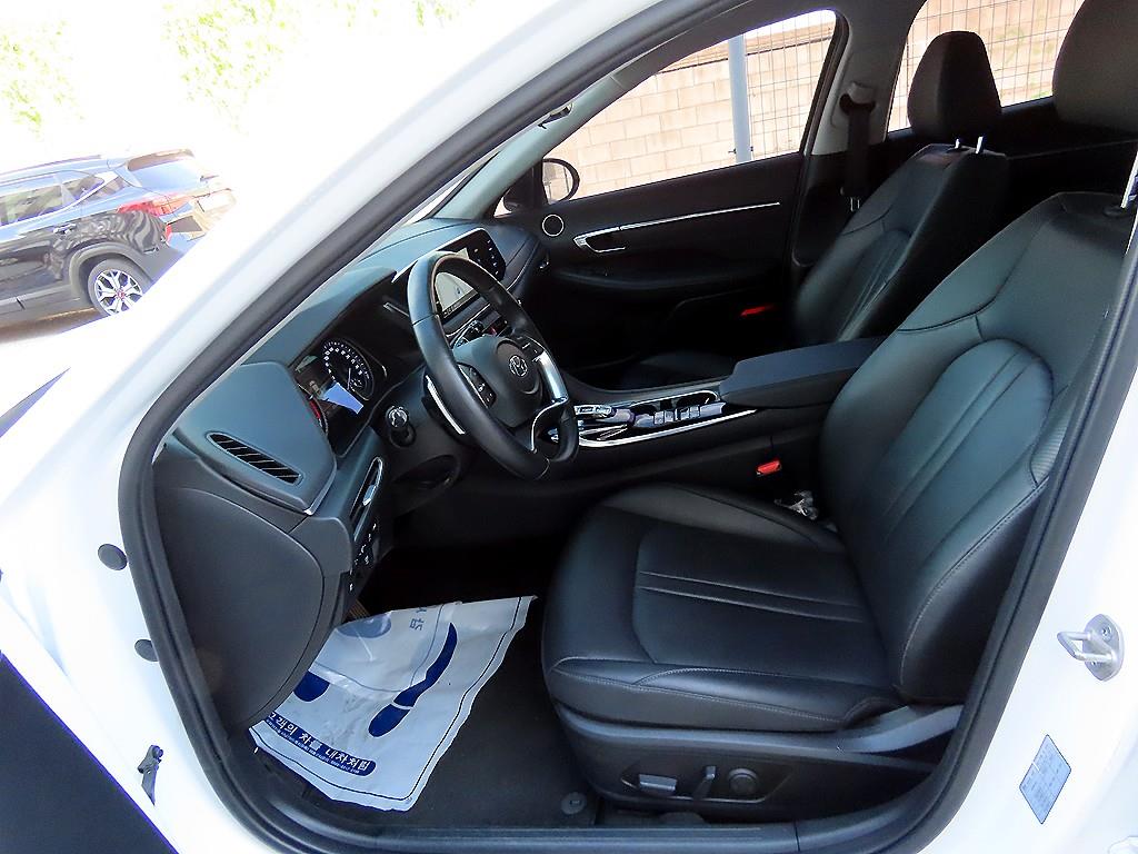 Hyundai Sonata — photo 05