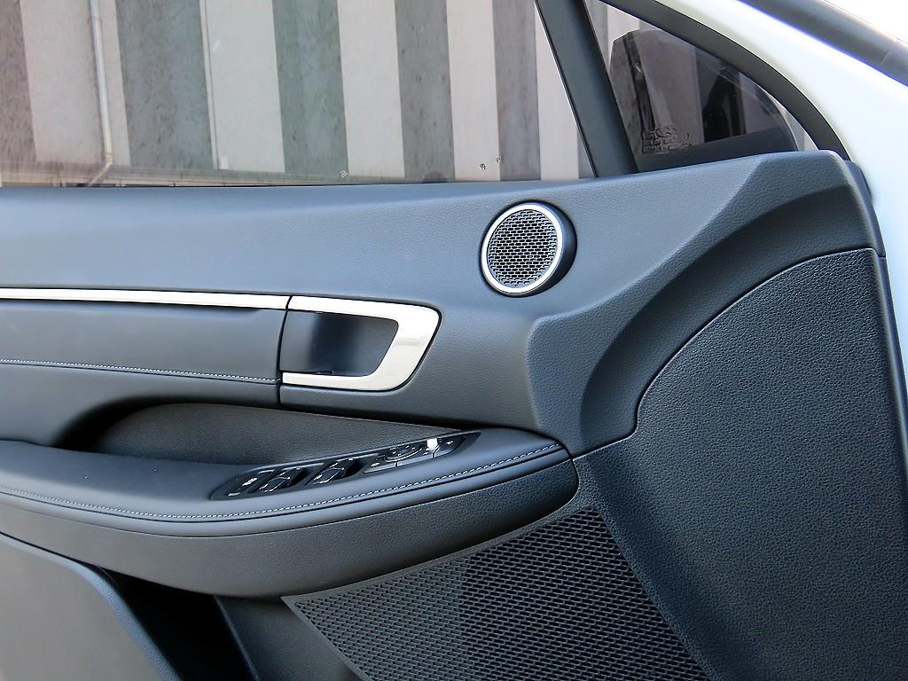 Hyundai Sonata — photo 11