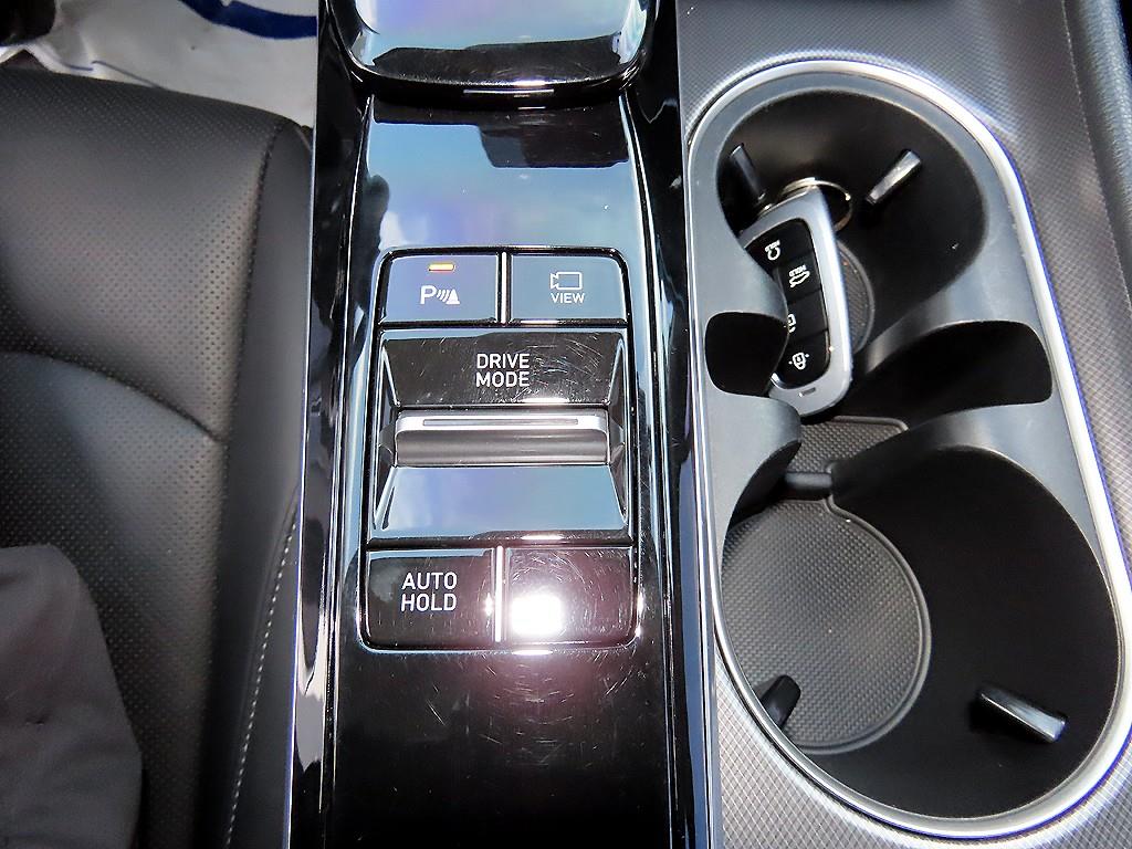 Hyundai Sonata — photo 14