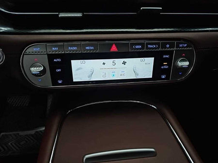 Genesis G90 — photo 10