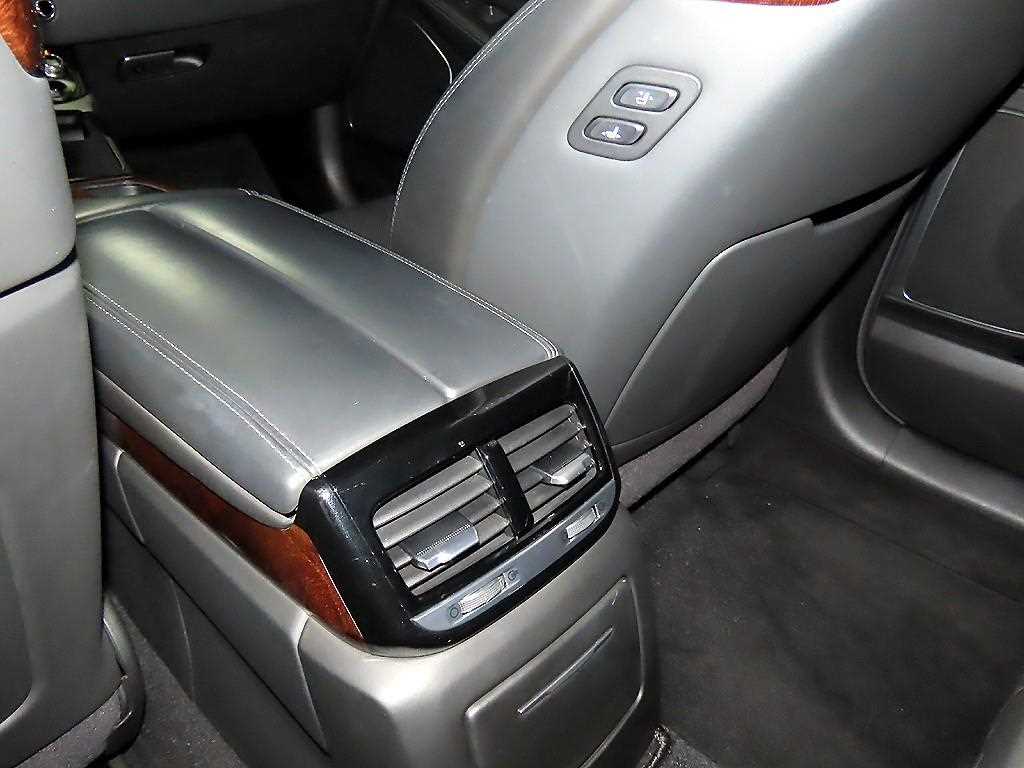 Genesis EQ900 — photo 16