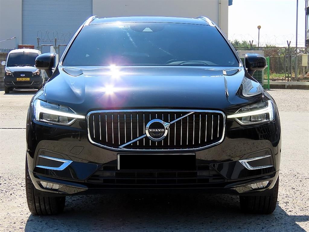 Volvo XC60 — photo 01