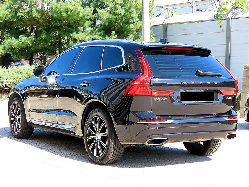 Volvo XC60 — photo 03