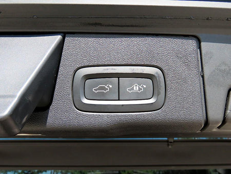 Volvo XC60 — photo 16