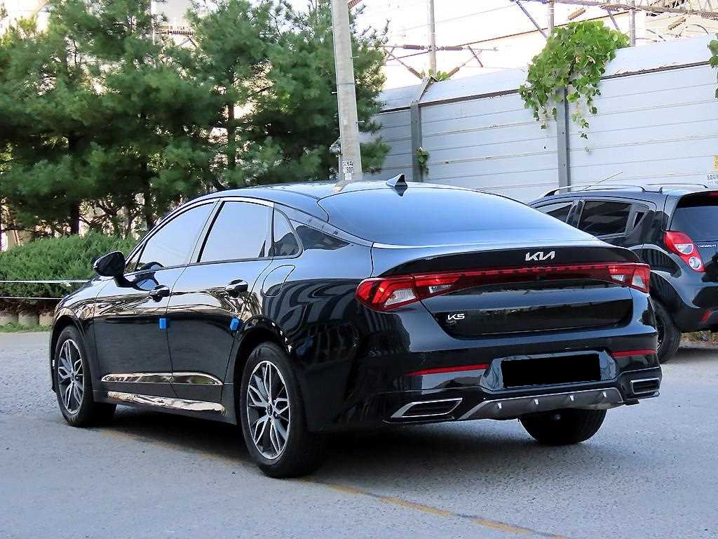 Kia K5 — photo 03