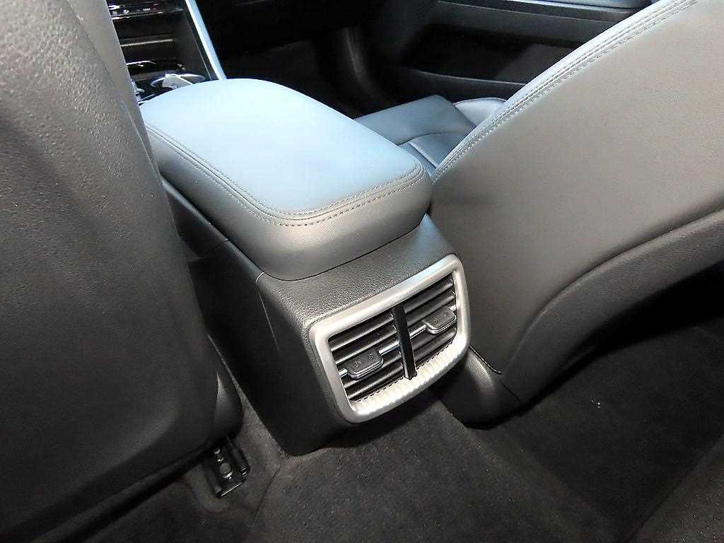 Kia K5 — photo 17